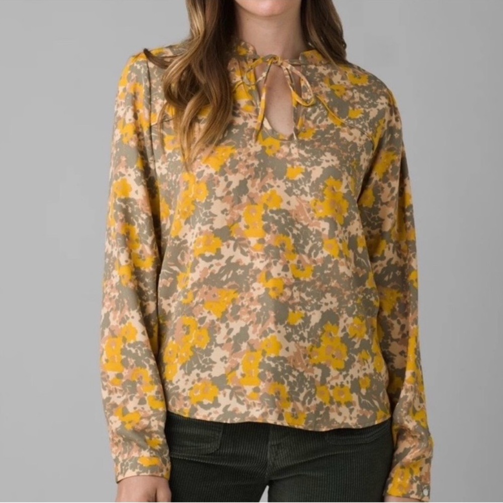 Prana | Wild at Heart Long Sleeve Floral Blouse M Rye Green Wildflower